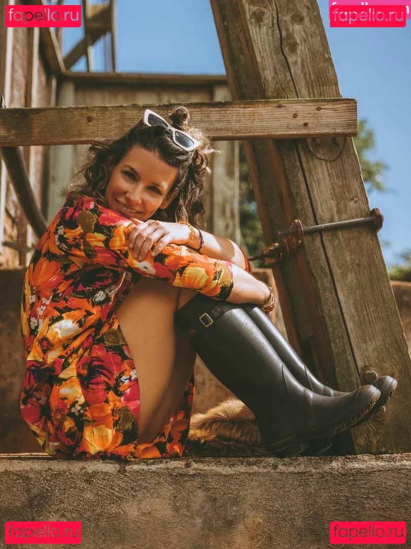 Evangeline Lilly Onlyfans Photo Gallery 