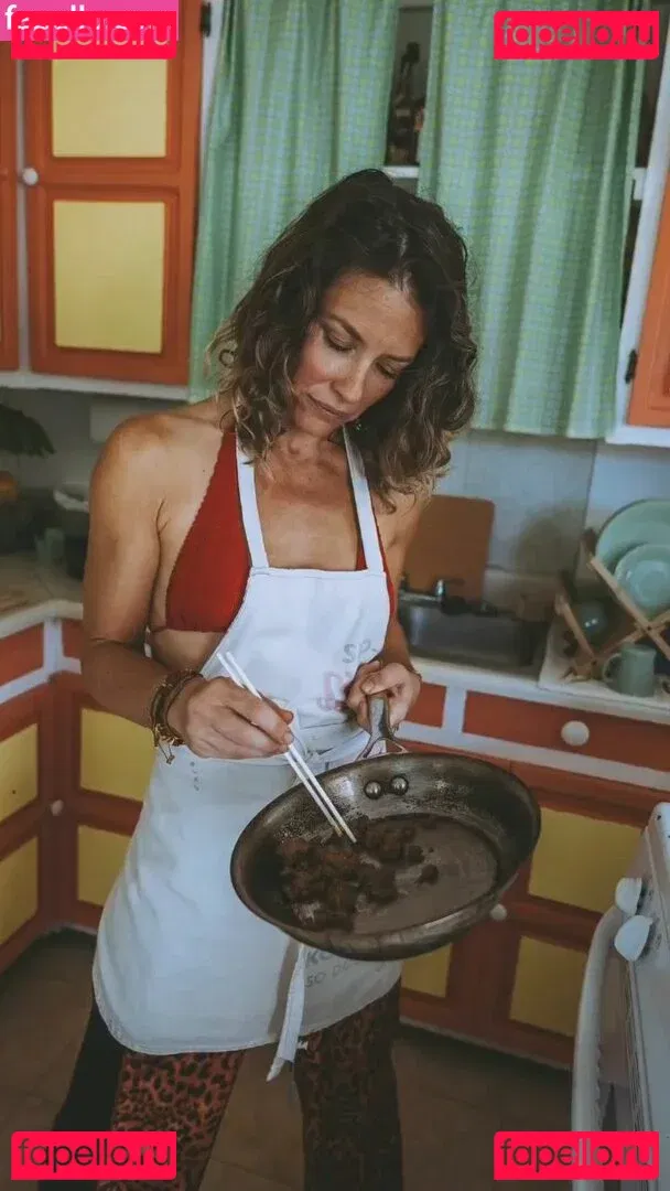 Evangeline Lilly Onlyfans Photo Gallery 