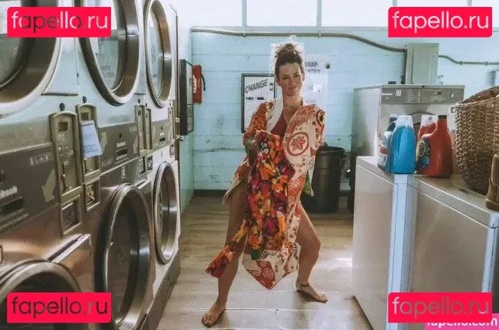 Evangeline Lilly Onlyfans Photo Gallery 