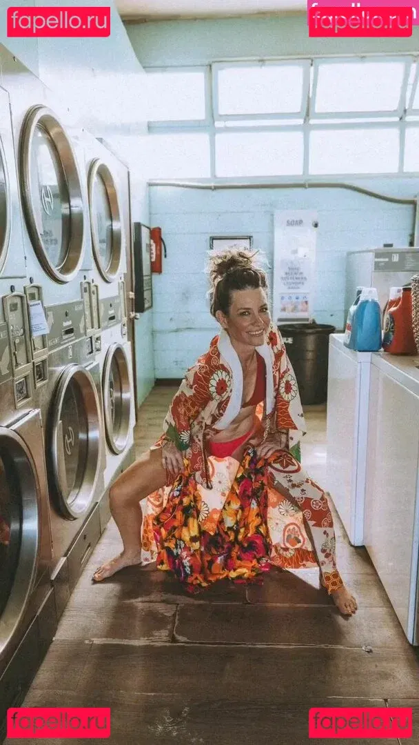 Evangeline Lilly Onlyfans Photo Gallery 