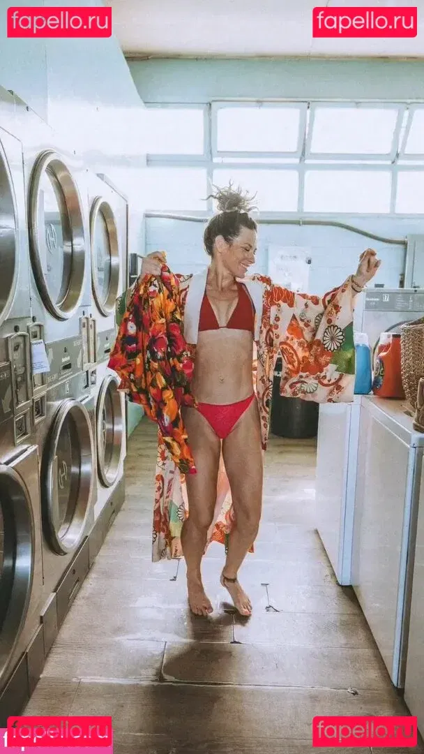 Evangeline Lilly Onlyfans Photo Gallery 