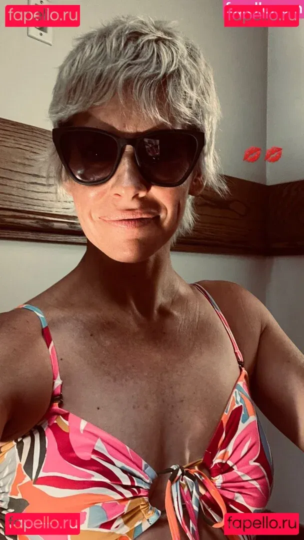 Evangeline Lilly Onlyfans Photo Gallery 