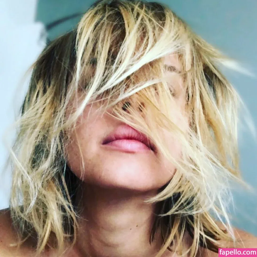 Reiki With Anna Onlyfans Photo Gallery 