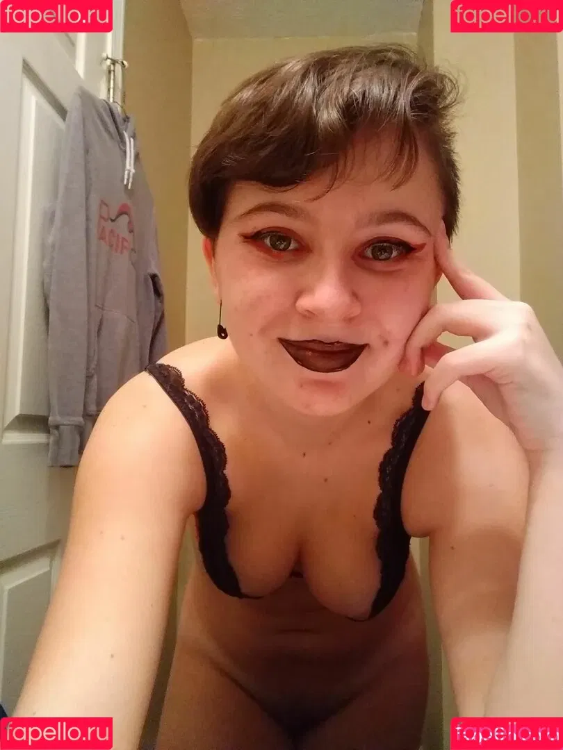 Lousyonie Onlyfans Photo Gallery 