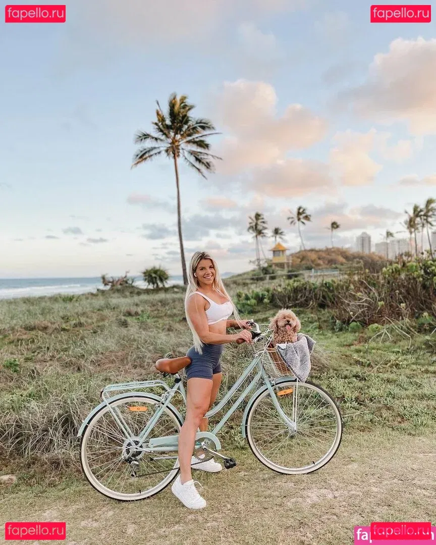 Asha Coulthard Onlyfans Photo Gallery 