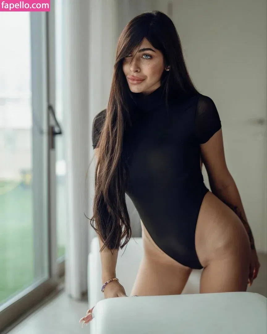 Amily Bel Onlyfans Photo Gallery 