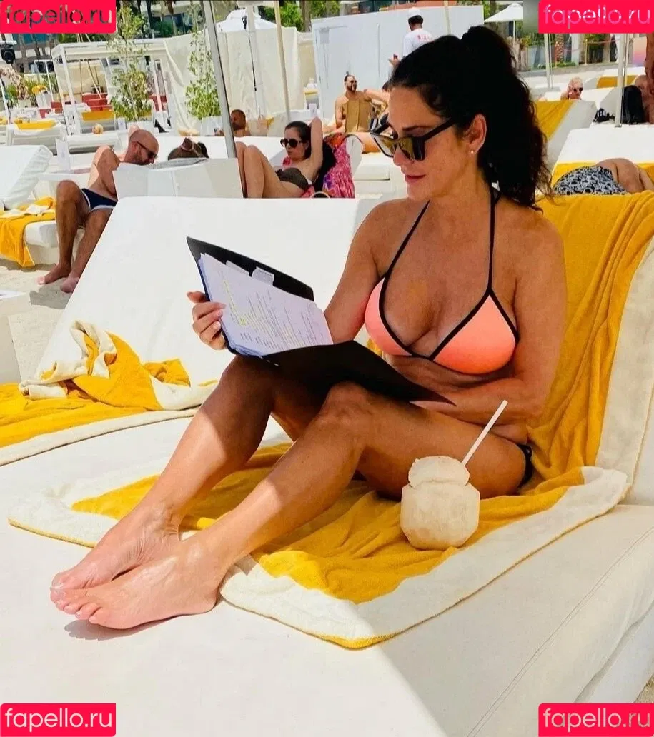Mariella Ahrens Onlyfans Photo Gallery 