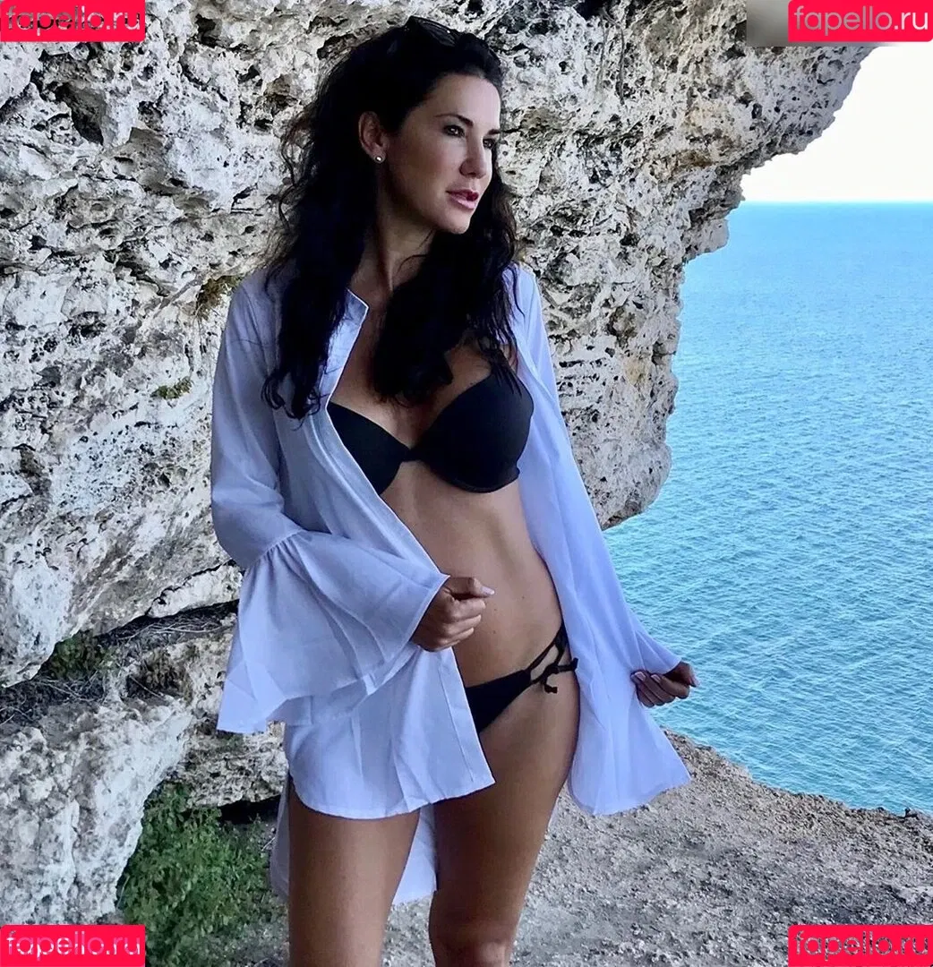 Mariella Ahrens Onlyfans Photo Gallery 