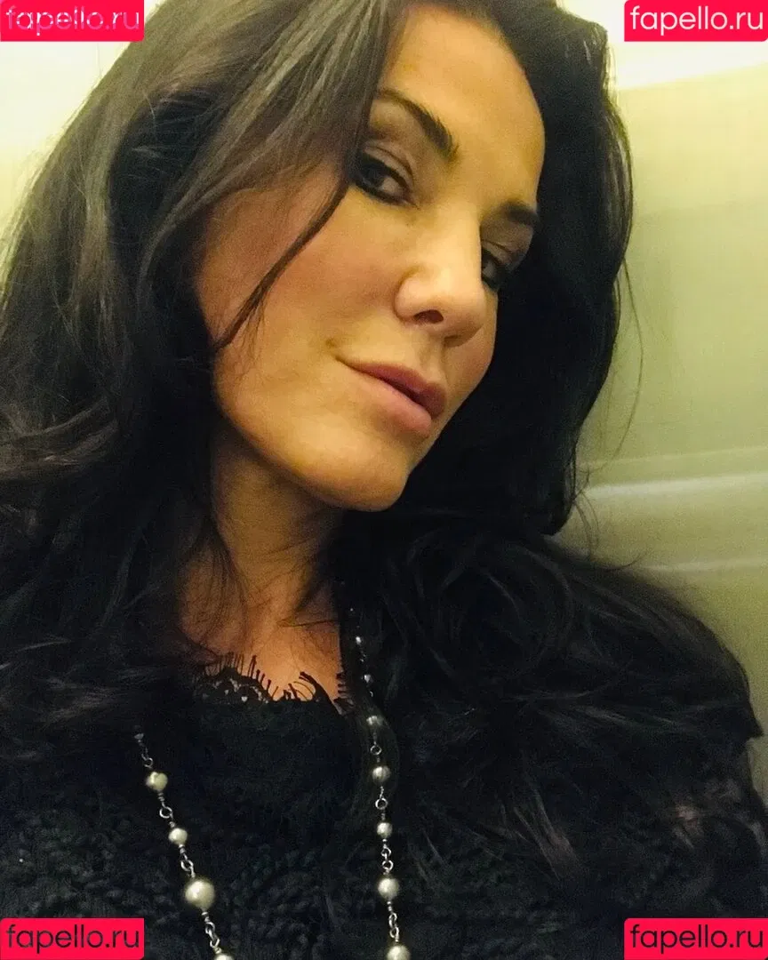Mariella Ahrens Onlyfans Photo Gallery 