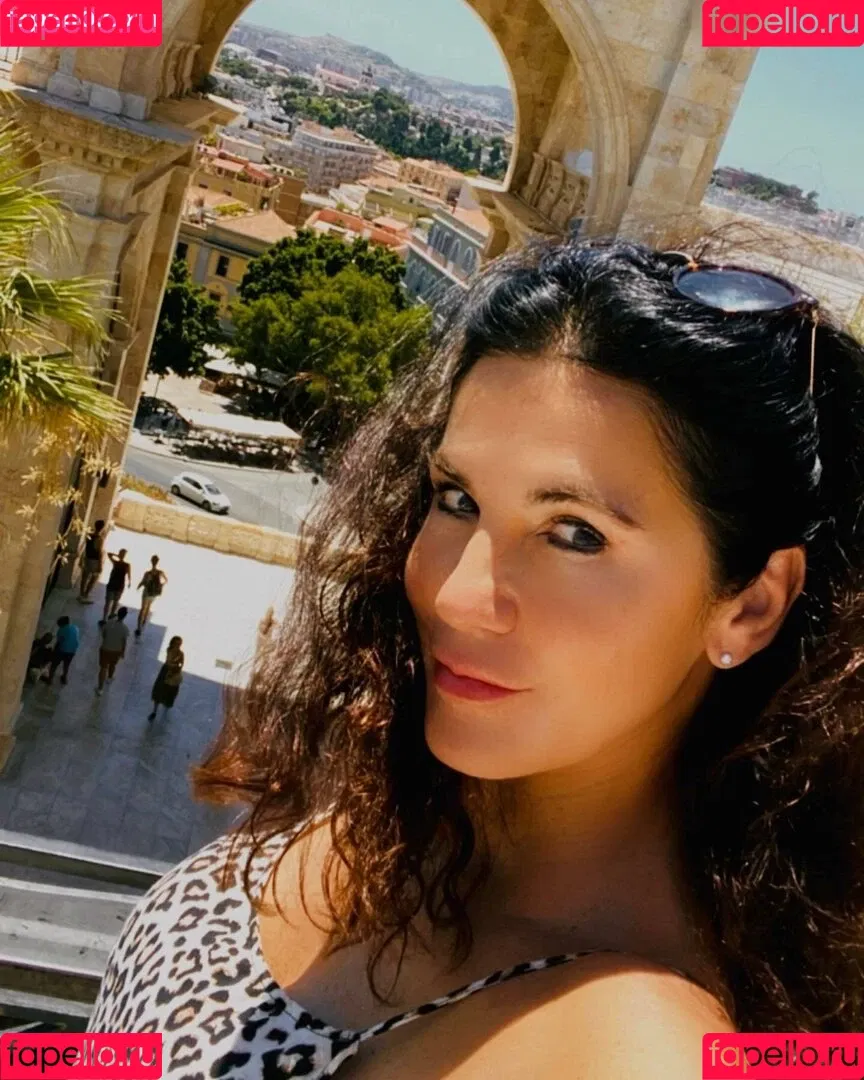 Mariella Ahrens Onlyfans Photo Gallery 