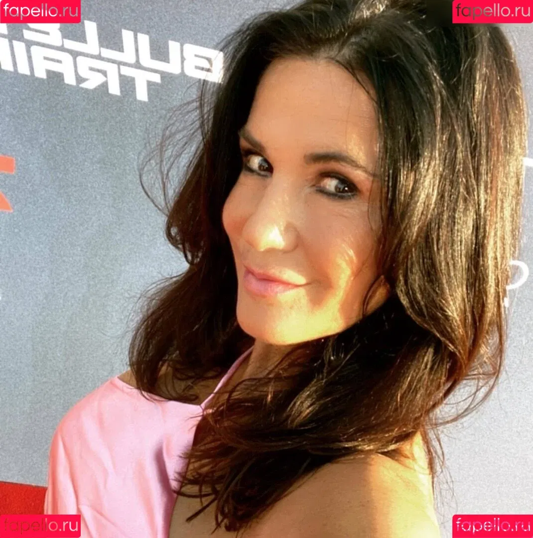 Mariella Ahrens Onlyfans Photo Gallery 