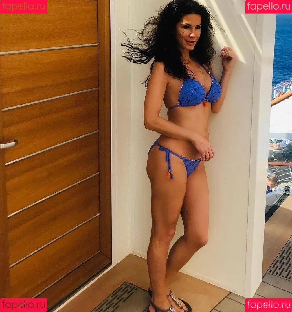 Mariella Ahrens Onlyfans Photo Gallery 