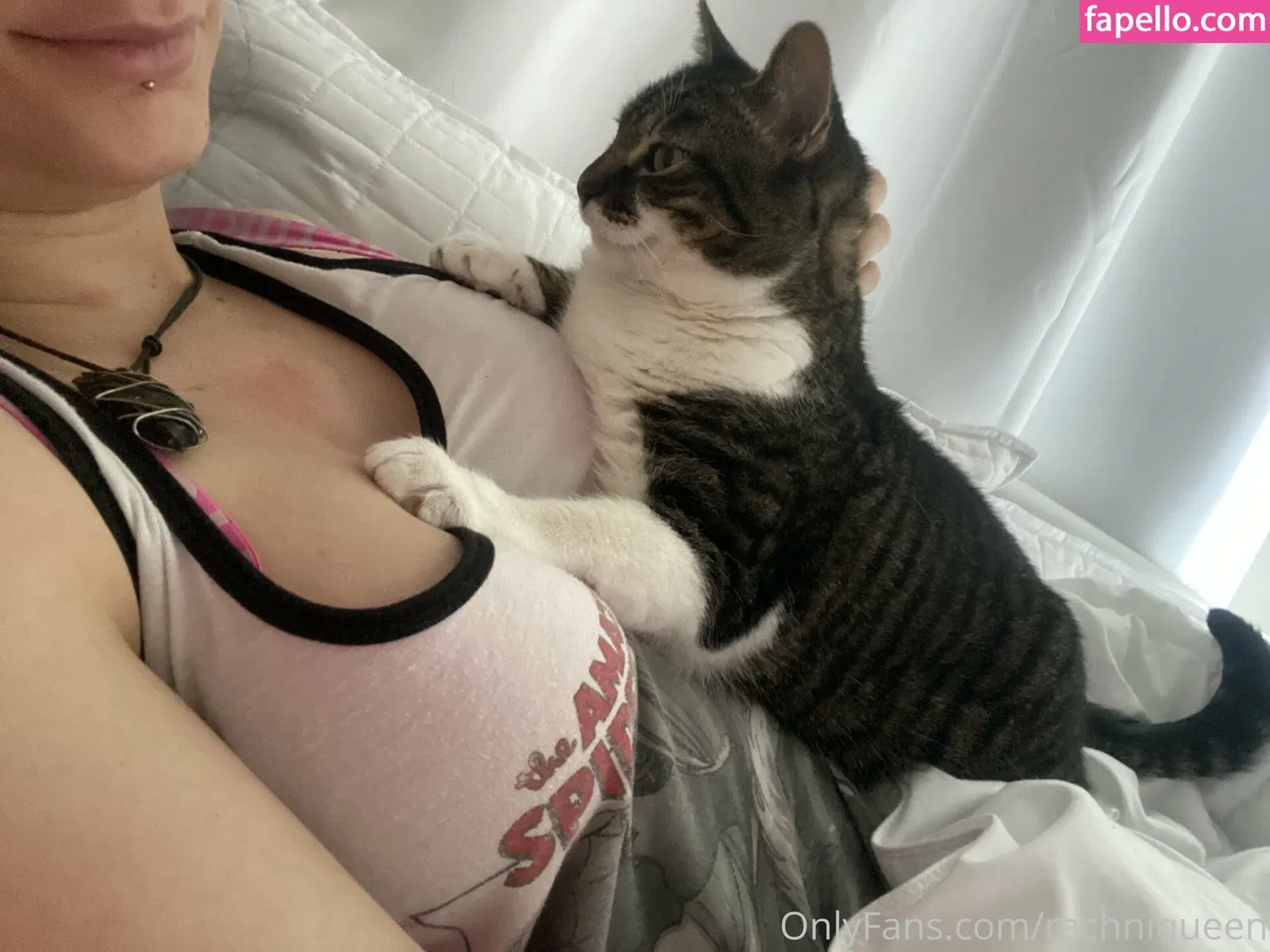 lisasayshello Onlyfans Photo Gallery 