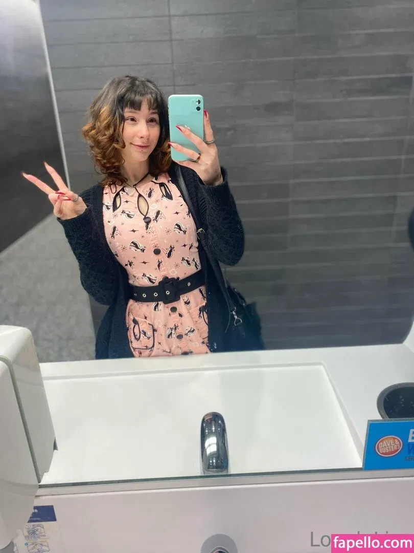 lisasayshello Onlyfans Photo Gallery 