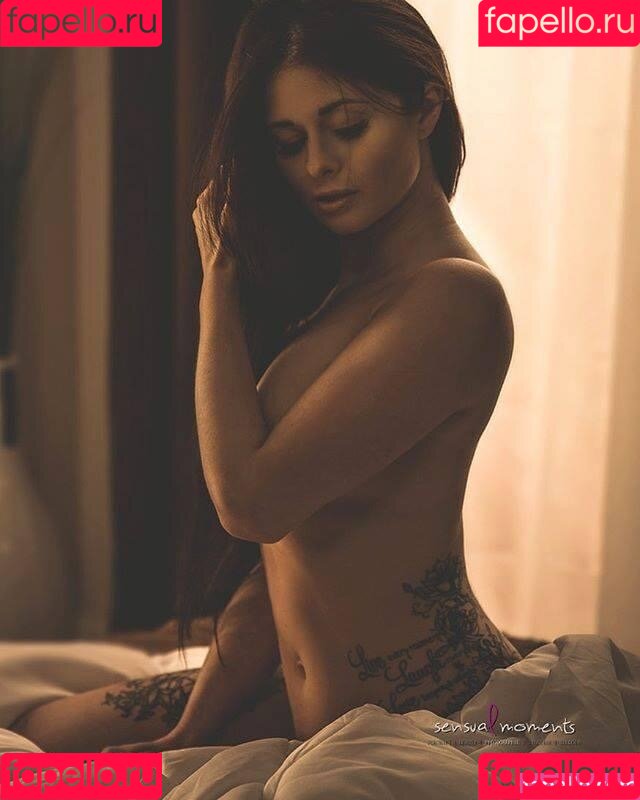 Sensualmik Onlyfans Photo Gallery 