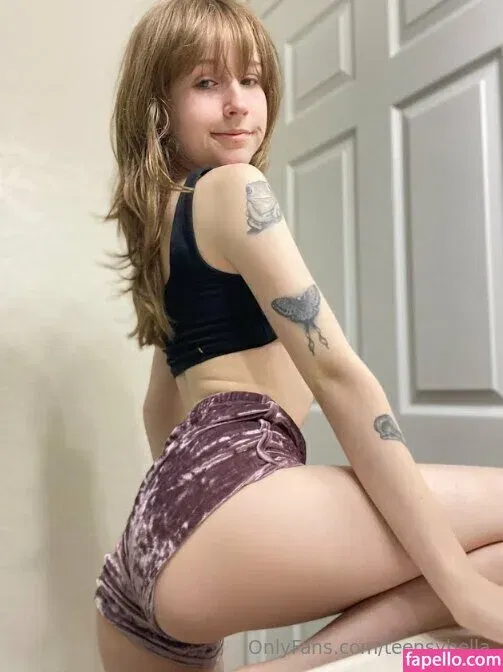 teensybella Onlyfans Photo Gallery 