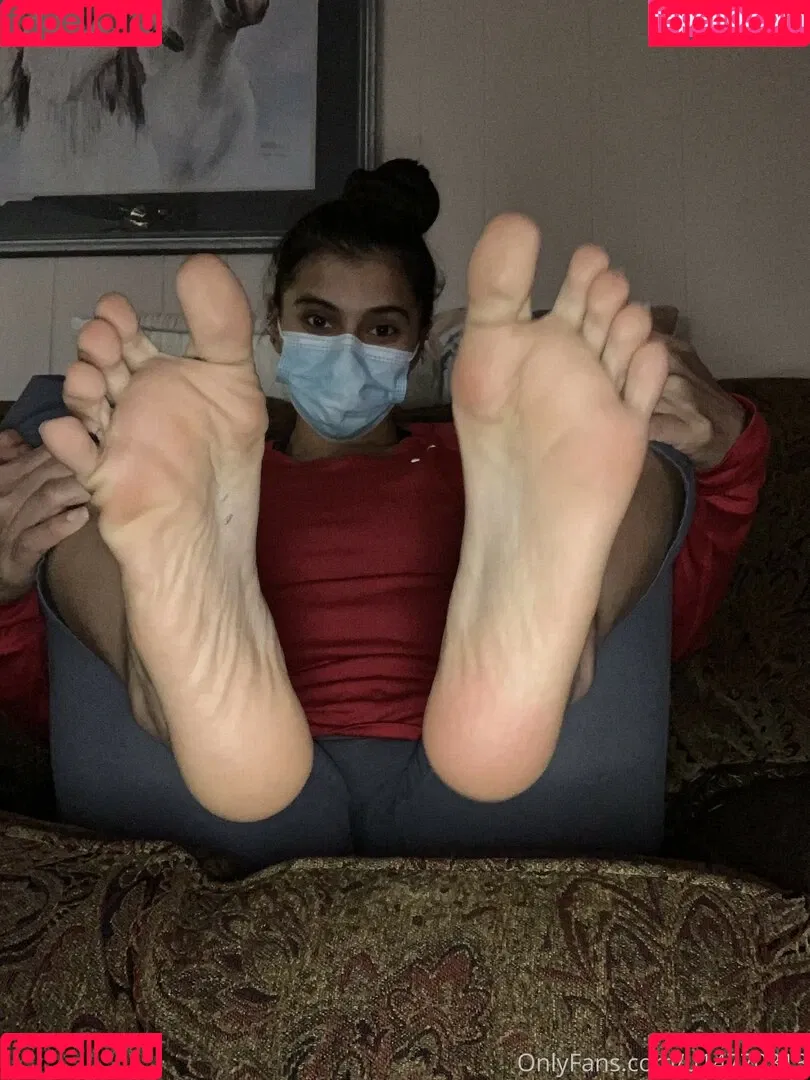 solidgoddesss97 Onlyfans Photo Gallery 