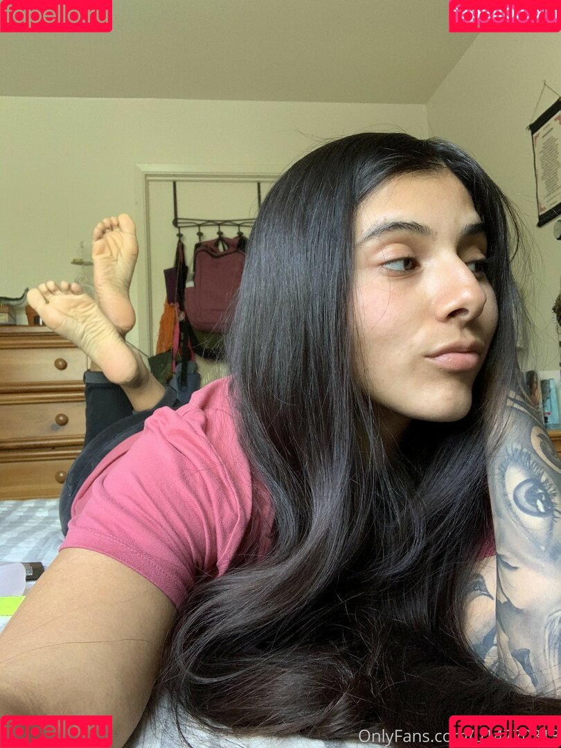 solidgoddesss97 Onlyfans Photo Gallery 