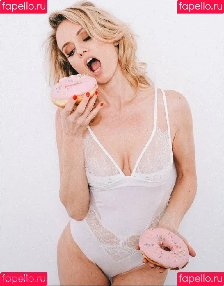 Justine Mattera Onlyfans Photo Gallery 