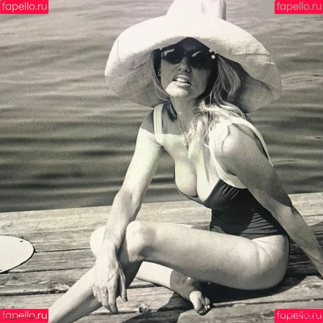 Justine Mattera Onlyfans Photo Gallery 