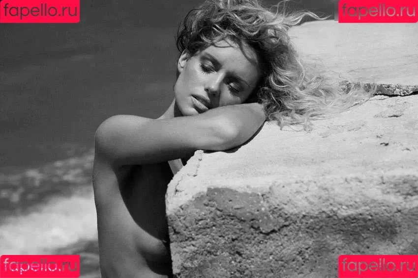 Justine Mattera Onlyfans Photo Gallery 