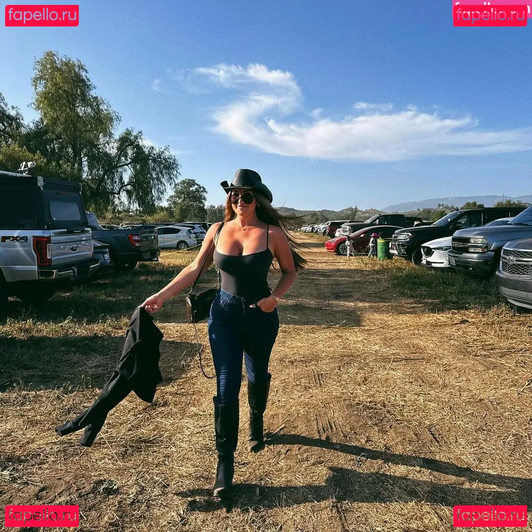 Sabrina Leamon Onlyfans Photo Gallery 