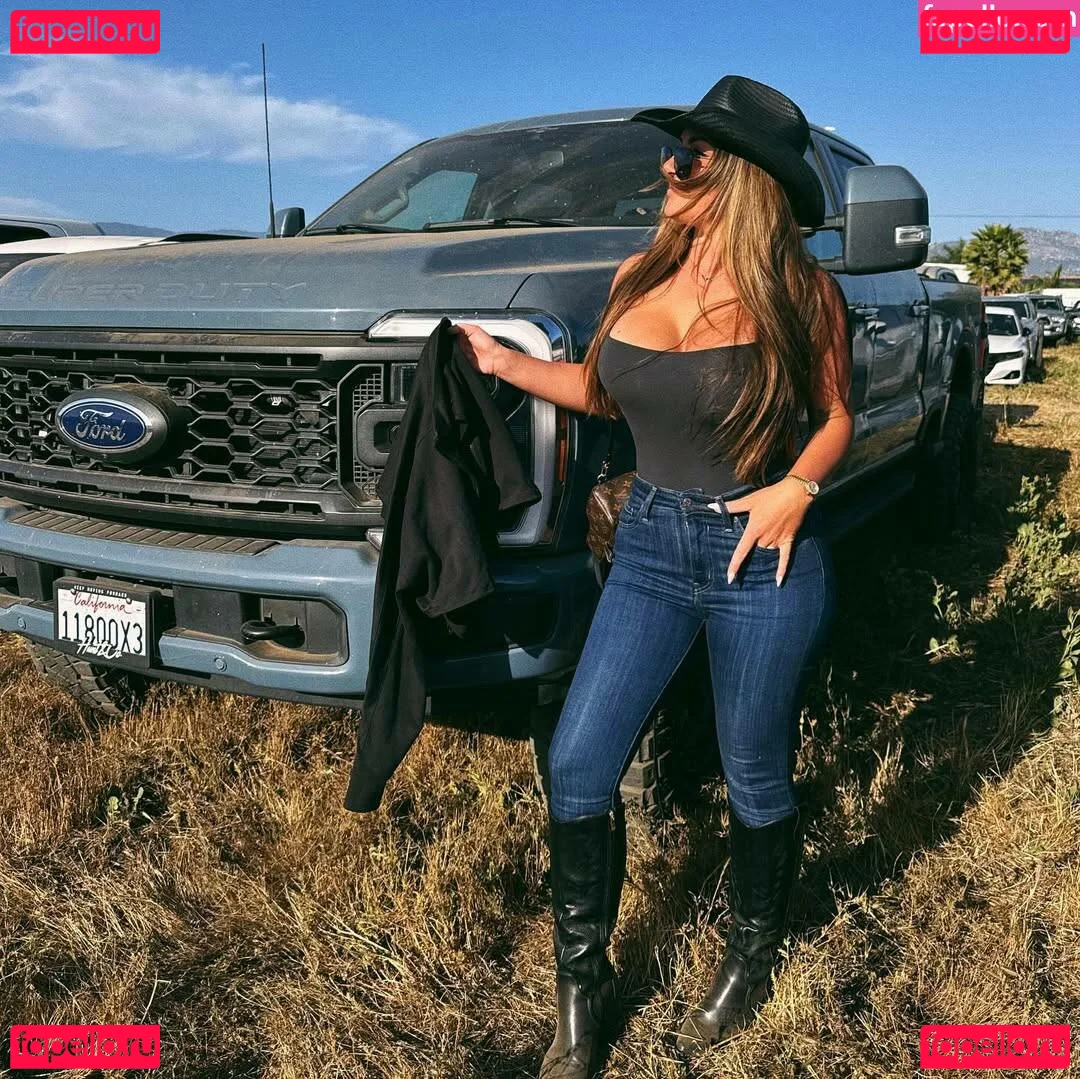 Sabrina Leamon Onlyfans Photo Gallery 