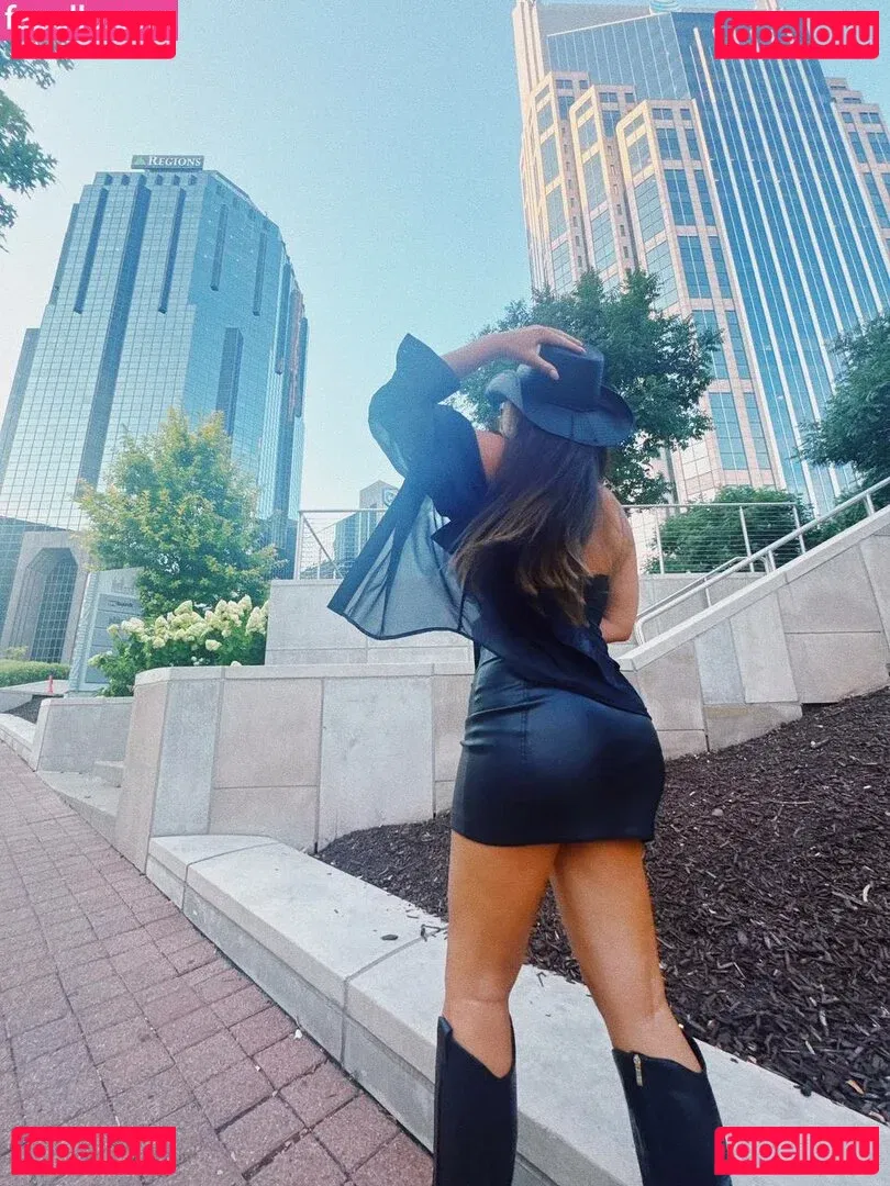 Sabrina Leamon Onlyfans Photo Gallery 