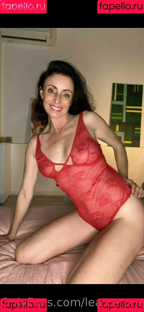 lea.cerone Onlyfans Photo Gallery 