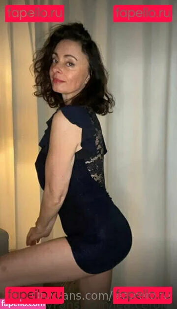 lea.cerone Onlyfans Photo Gallery 