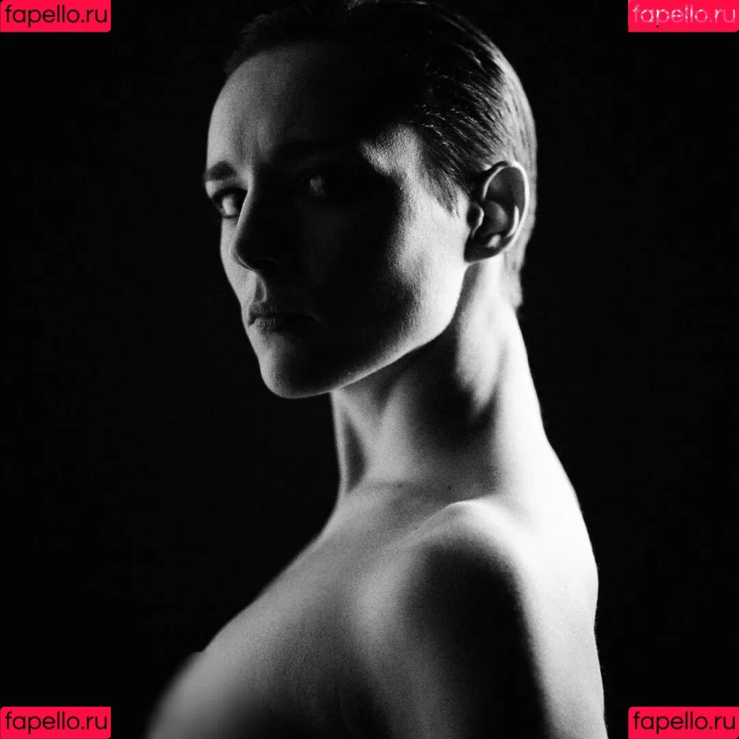 Jehnny Beth Onlyfans Photo Gallery 
