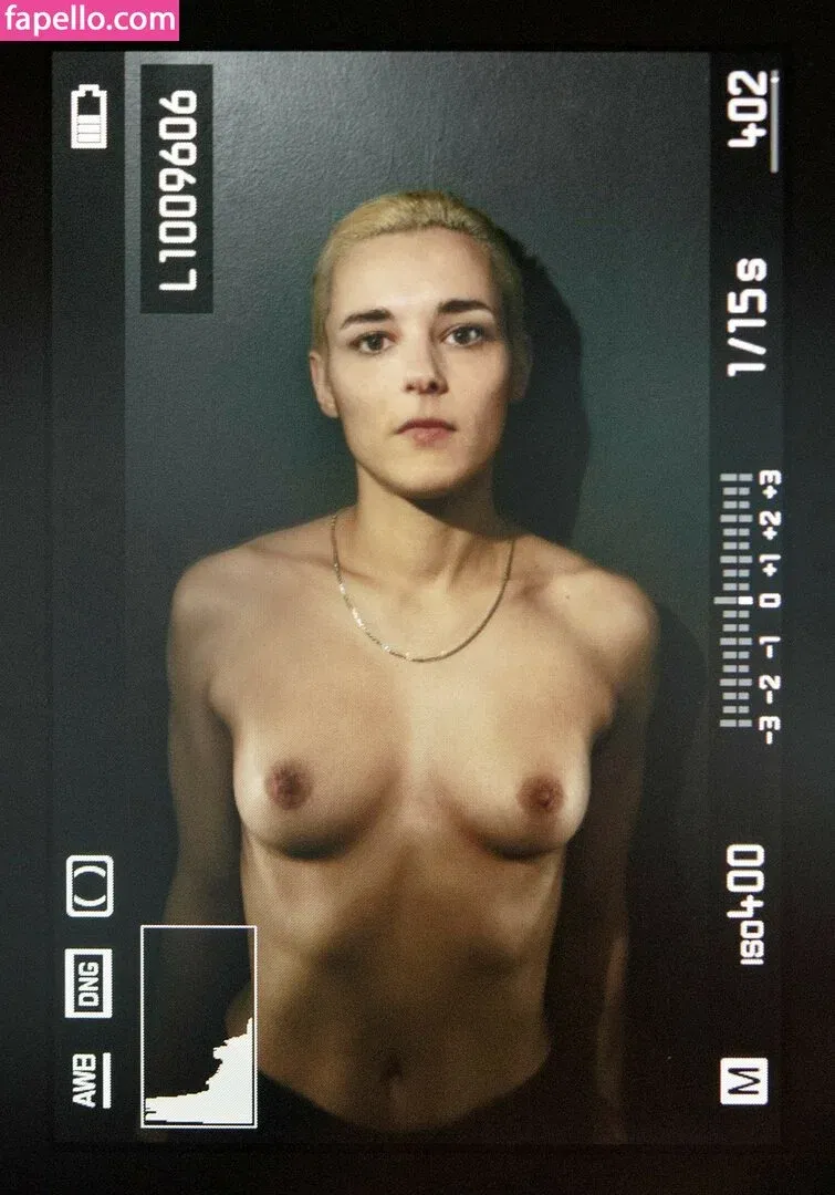 Jehnny Beth Onlyfans Photo Gallery 