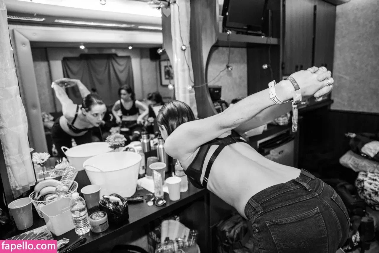 Jehnny Beth Onlyfans Photo Gallery 