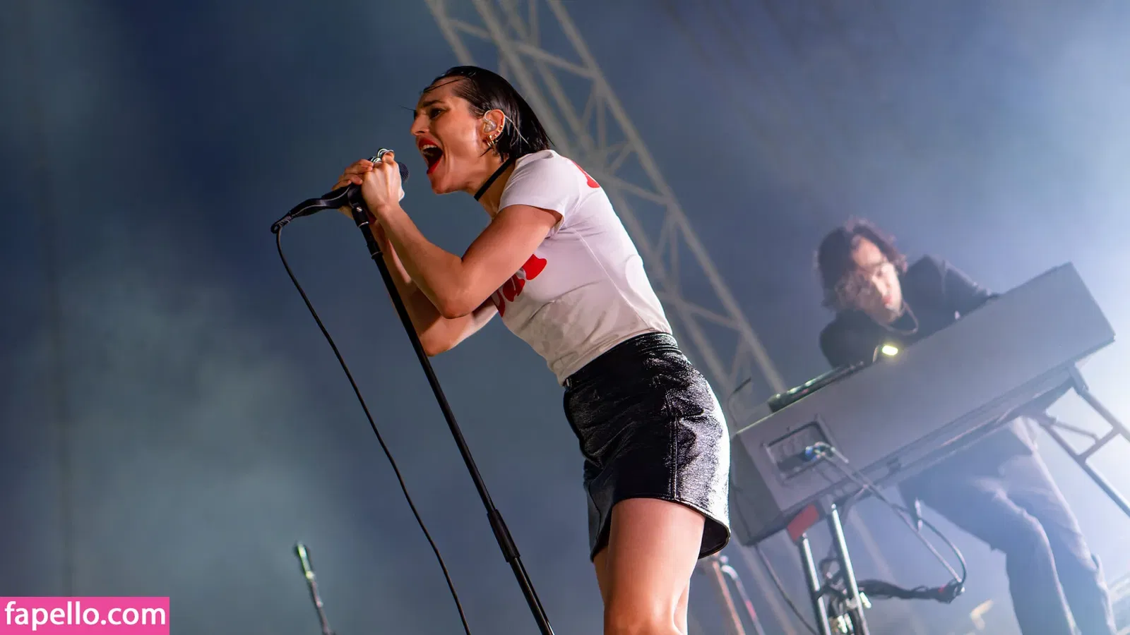 Jehnny Beth Onlyfans Photo Gallery 