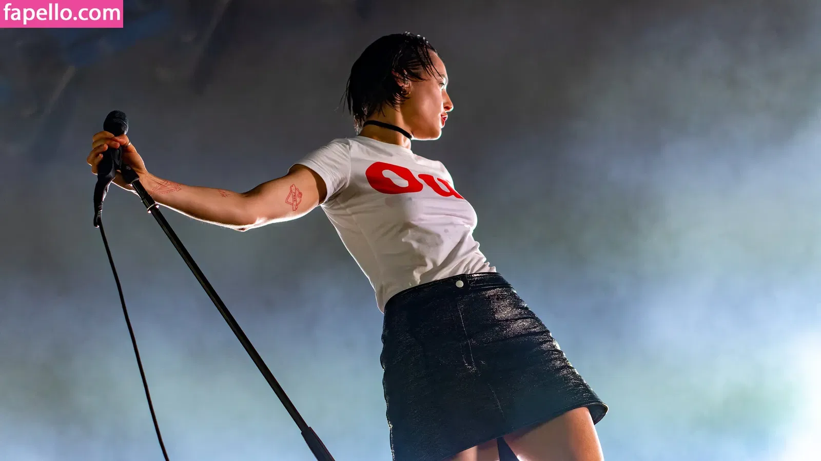 Jehnny Beth Onlyfans Photo Gallery 