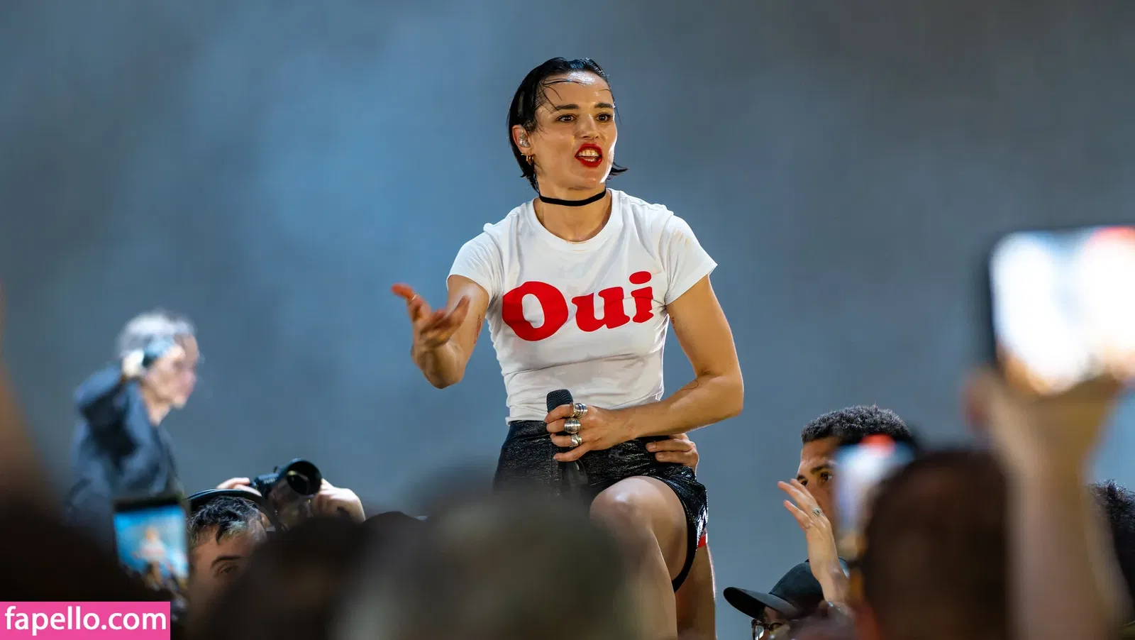 Jehnny Beth Onlyfans Photo Gallery 