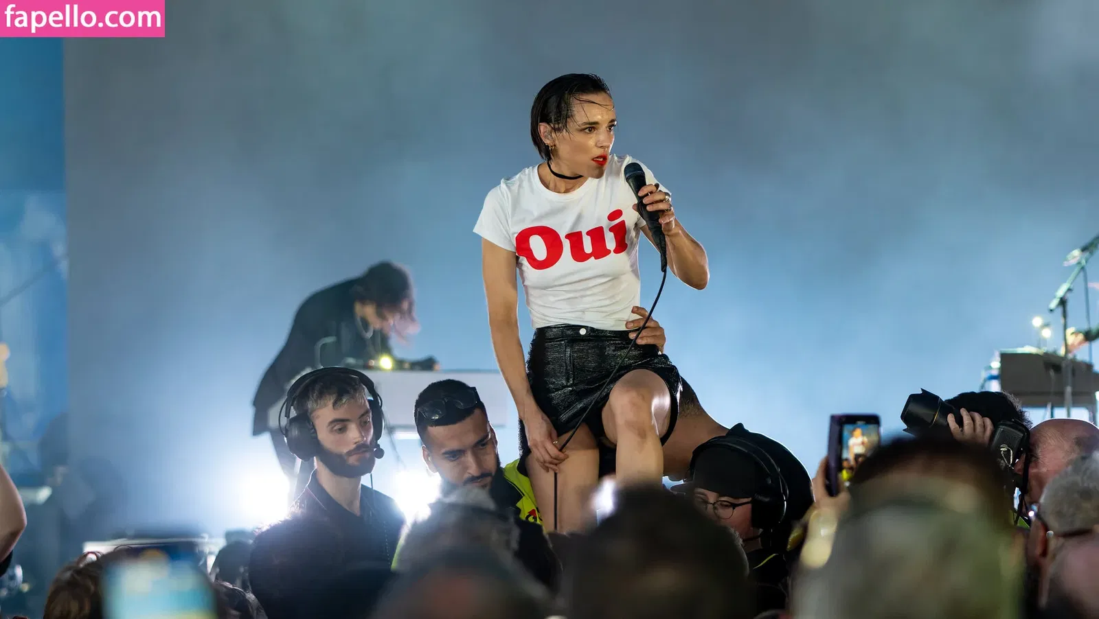 Jehnny Beth Onlyfans Photo Gallery 