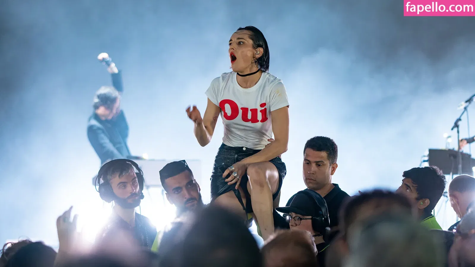 Jehnny Beth Onlyfans Photo Gallery 