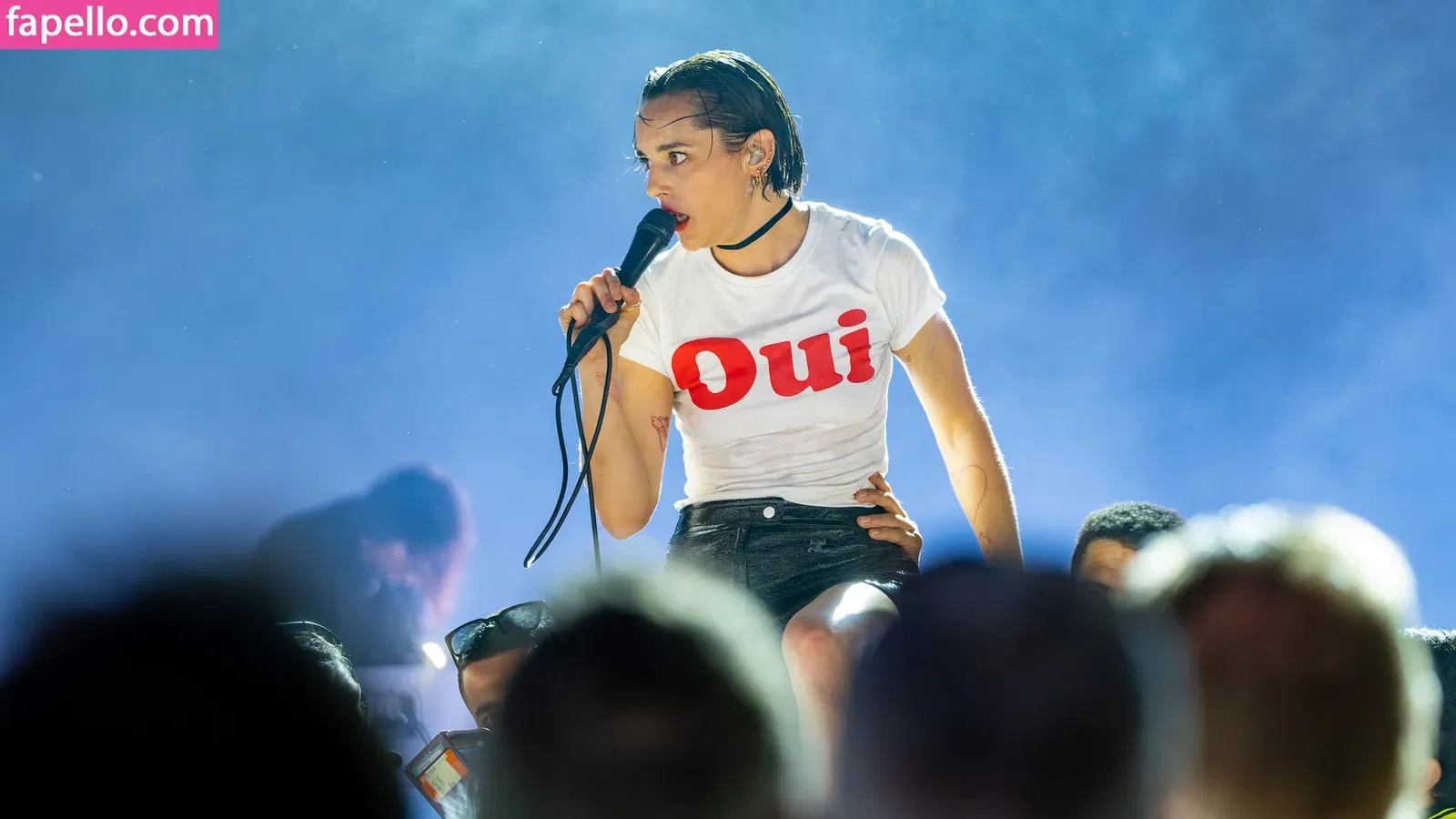 Jehnny Beth Onlyfans Photo Gallery 