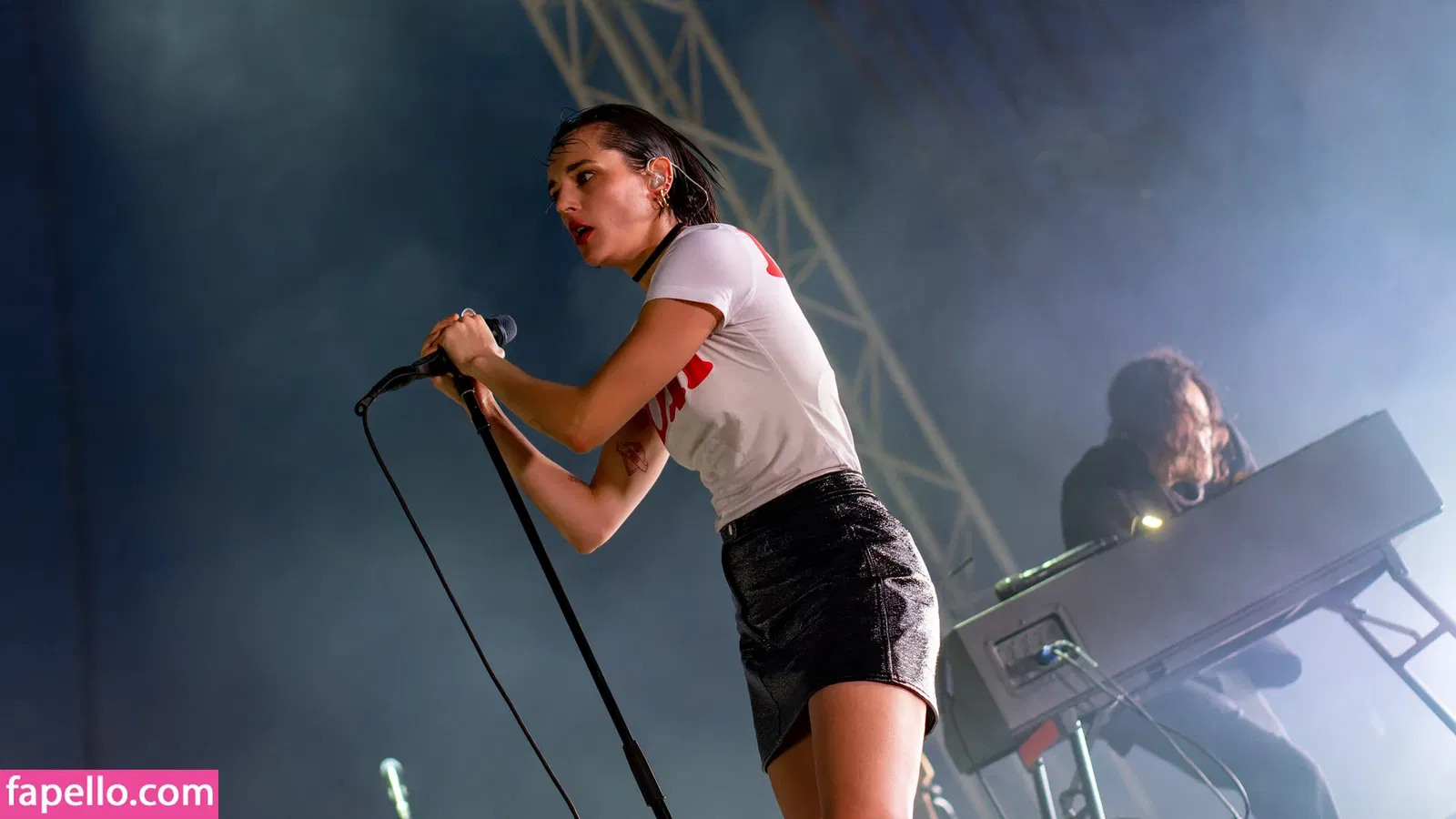 Jehnny Beth Onlyfans Photo Gallery 