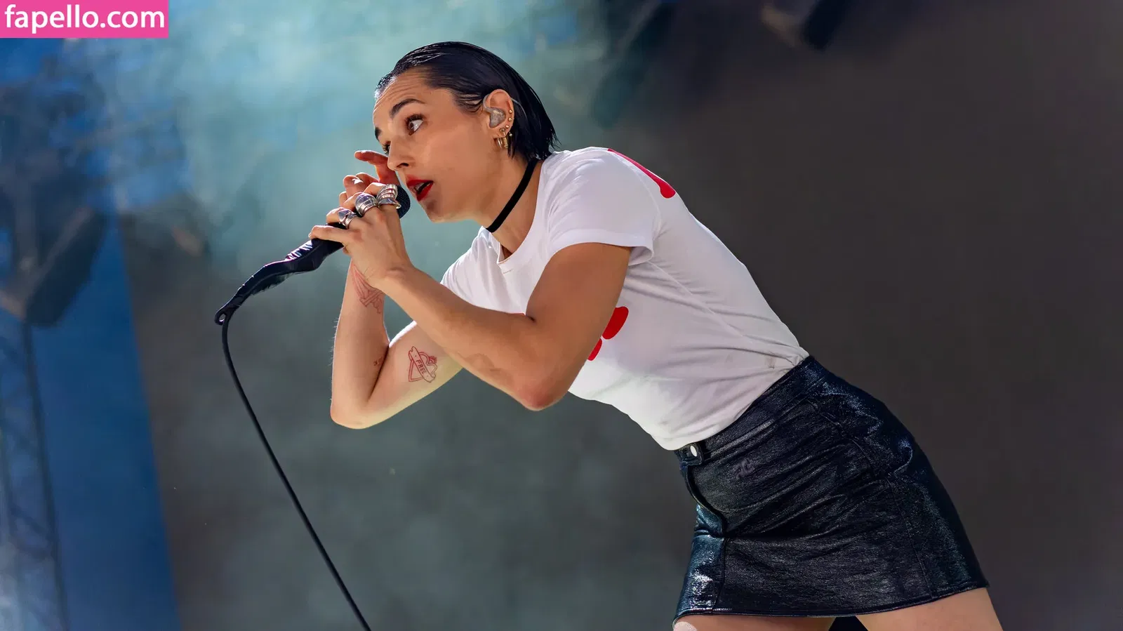 Jehnny Beth Onlyfans Photo Gallery 