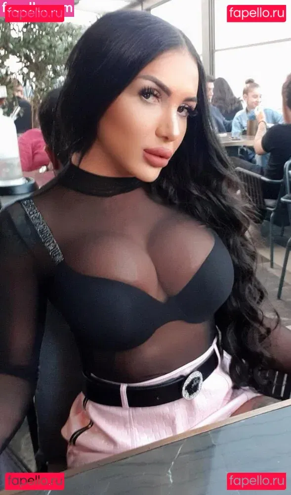 TS Afet Yakar Onlyfans Photo Gallery 