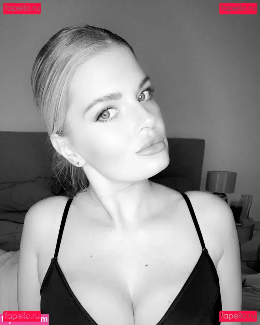 Robyn Quinn Onlyfans Photo Gallery 