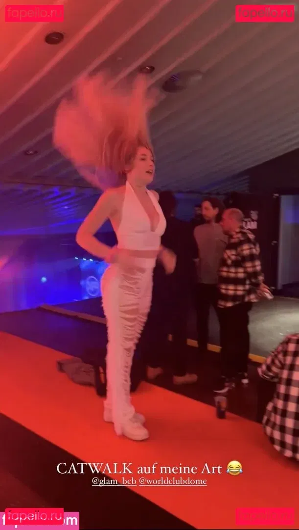 laura__pkr Onlyfans Photo Gallery 