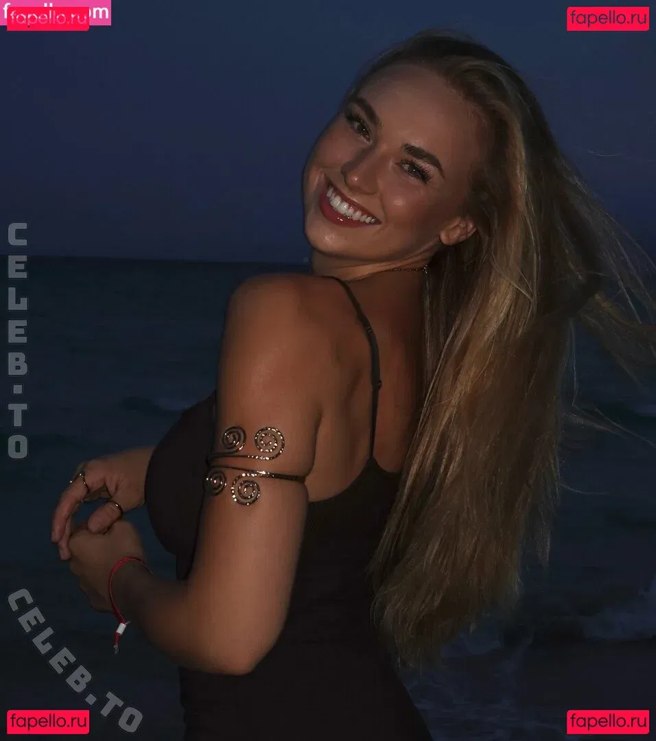 laura__pkr Onlyfans Photo Gallery 