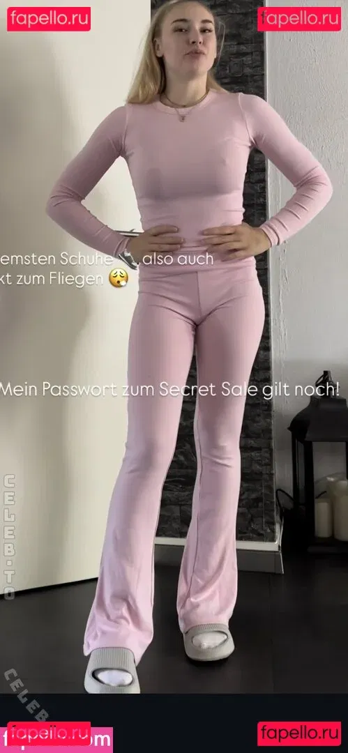 laura__pkr Onlyfans Photo Gallery 