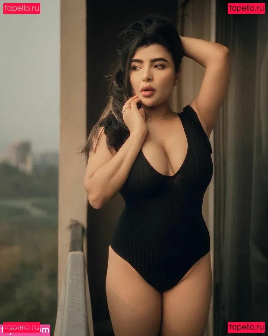 Aaditi Kohli Onlyfans Photo Gallery 