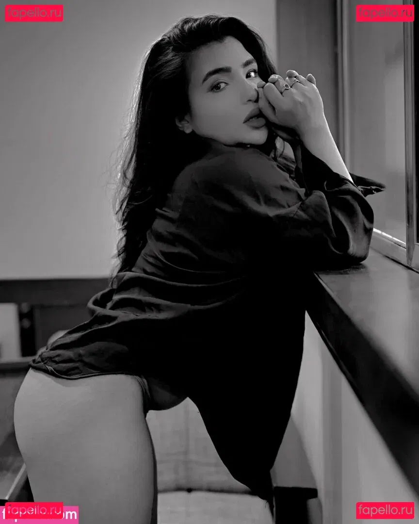 Aaditi Kohli Onlyfans Photo Gallery 