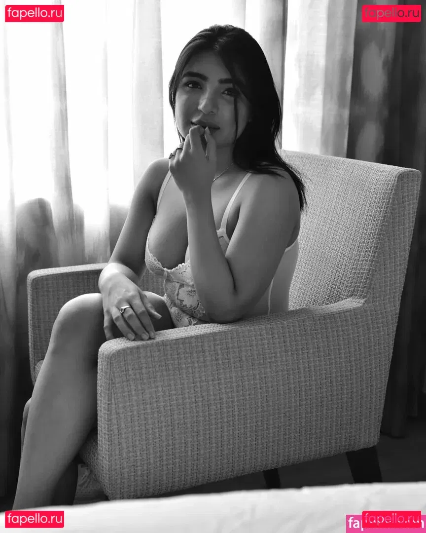 Aaditi Kohli Onlyfans Photo Gallery 