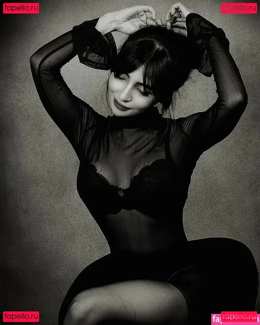 Aaditi Kohli Onlyfans Photo Gallery 